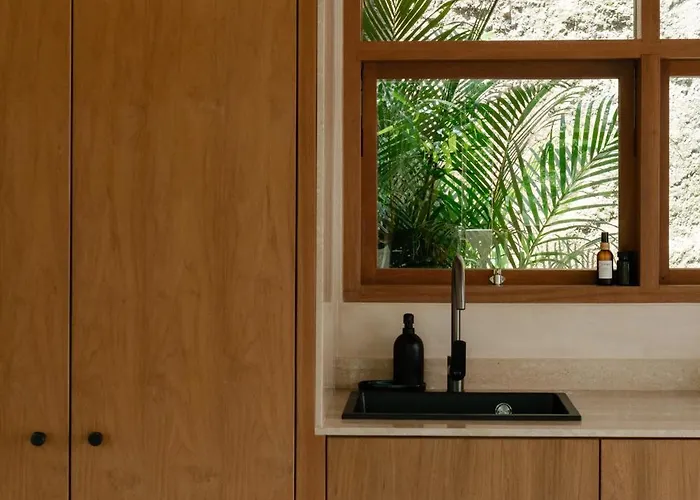 别墅 Rumah Amara - Tropical Modern, Japanese-inspired 1 Bedroom In Peaceful Jungle 乌鲁瓦图